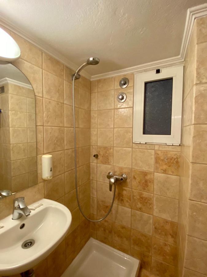 Arma Faliro Apartments Athena Bagian luar foto