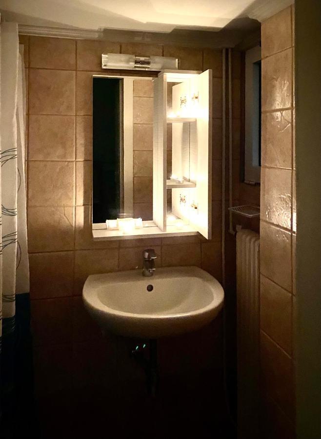 Arma Faliro Apartments Athena Bagian luar foto
