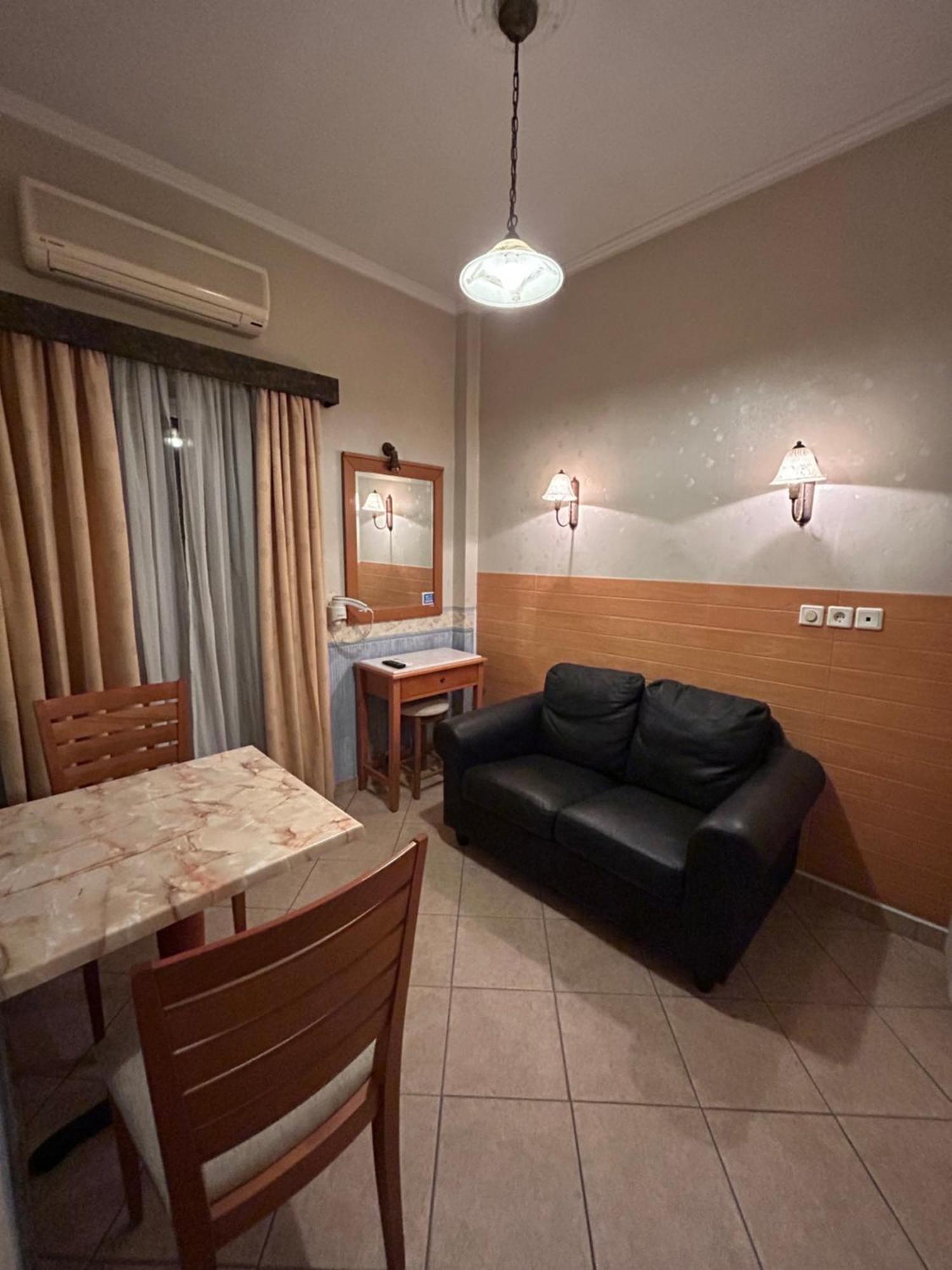 Arma Faliro Apartments Athena Bagian luar foto